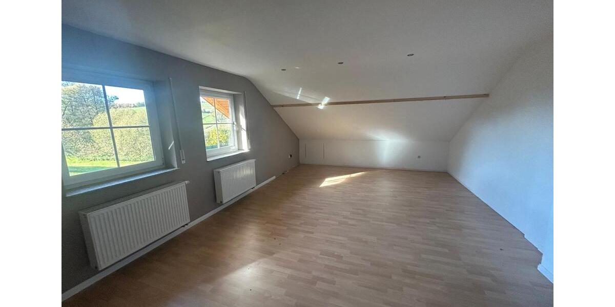 Einfamilienhaus Bebra - 6.5 Zimmer, 152 m&sup2;, 1.348&euro; | Angebot:21845134