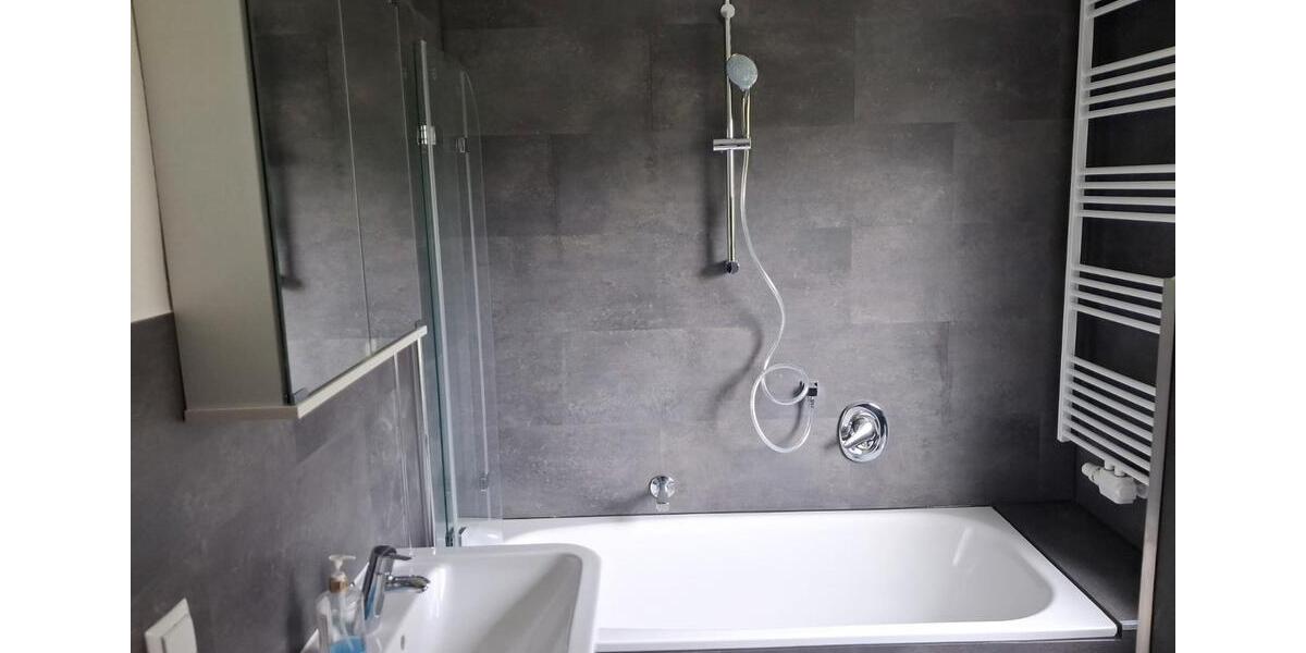Etagenwohnung Hirschhorn (Neckar) - 4 Zimmer, 93 m&sup2;, 930&euro; | Angebot:26636096