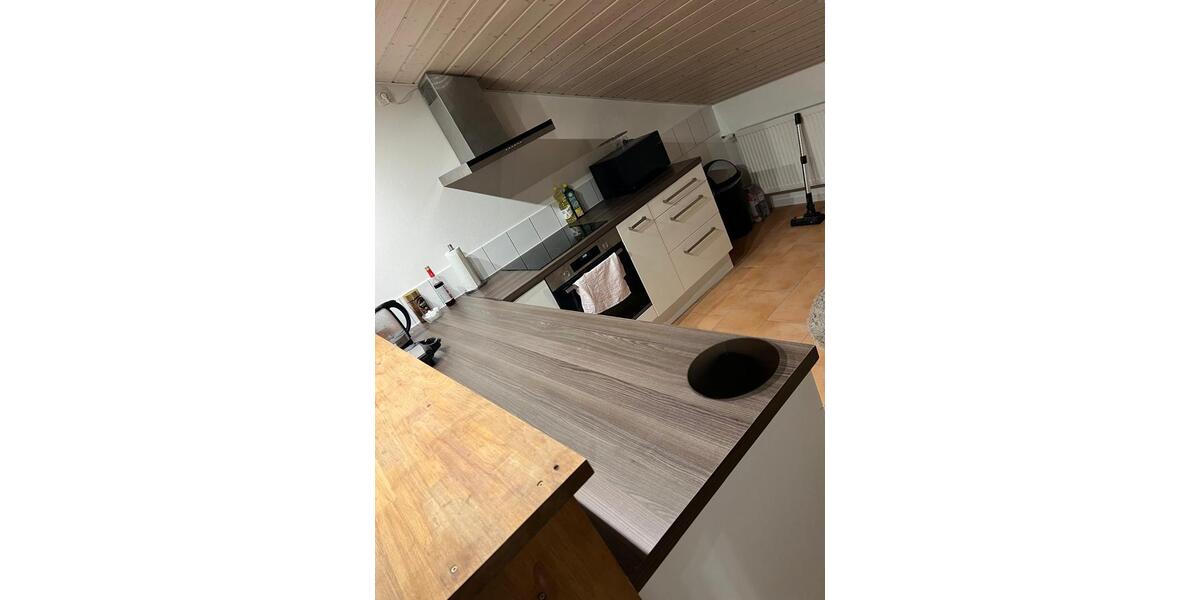 Dachgeschoßwohnung Langgöns - 2.5 Zimmer, 74 m&sup2;, 825&euro; | Angebot:25843166