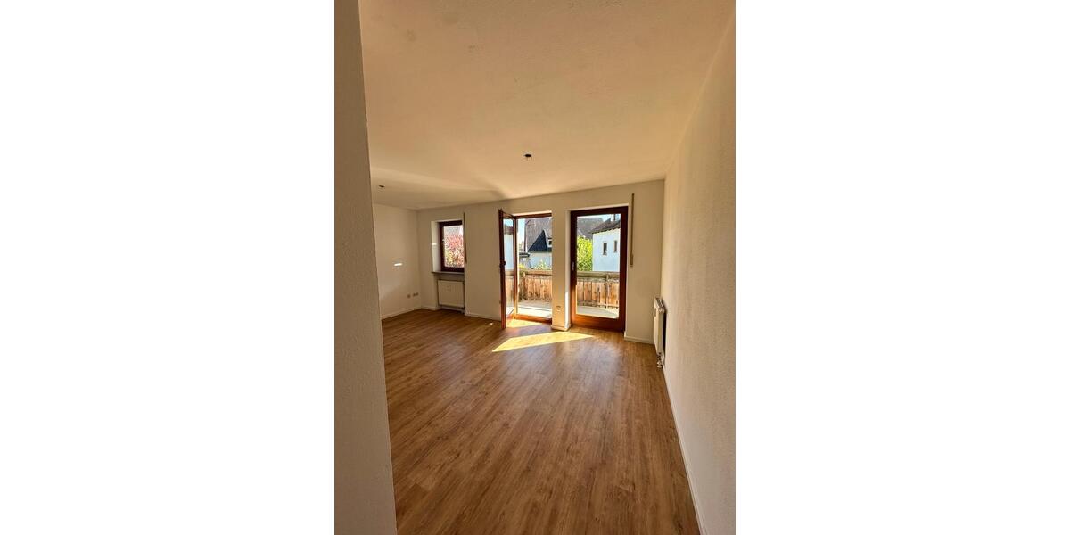 Etagenwohnung Meitingen - 5 Zimmer, 100 m&sup2;, 1.475&euro; | Angebot:26442375