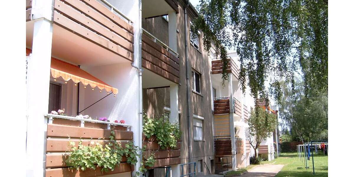 Etagenwohnung Weißenfels - 3 Zimmer, 66 m&sup2;, 430&euro; | Angebot:27013624