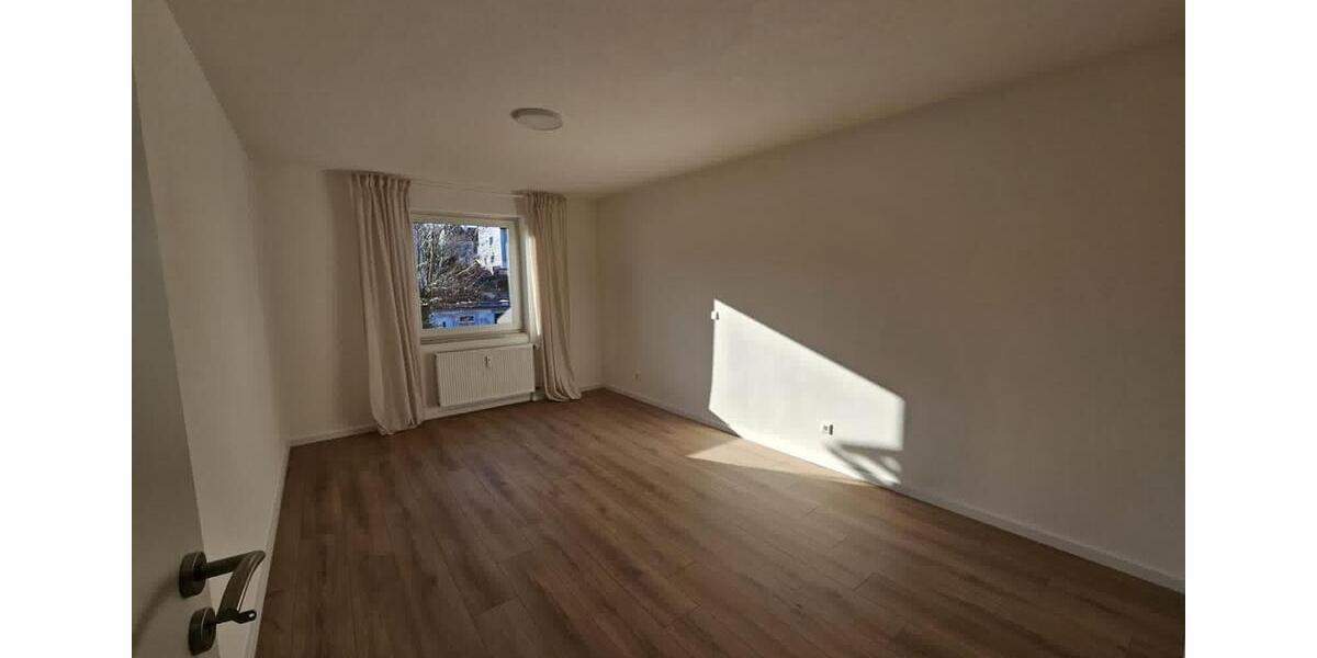 Etagenwohnung Weinsberg - 3 Zimmer, 66 m&sup2;, 975&euro; | Angebot:24240055
