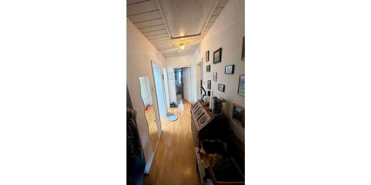 Dachgeschoßwohnung Linz am Rhein - 1 Zimmer, 90 m&sup2;, 750&euro; | Angebot:26576188