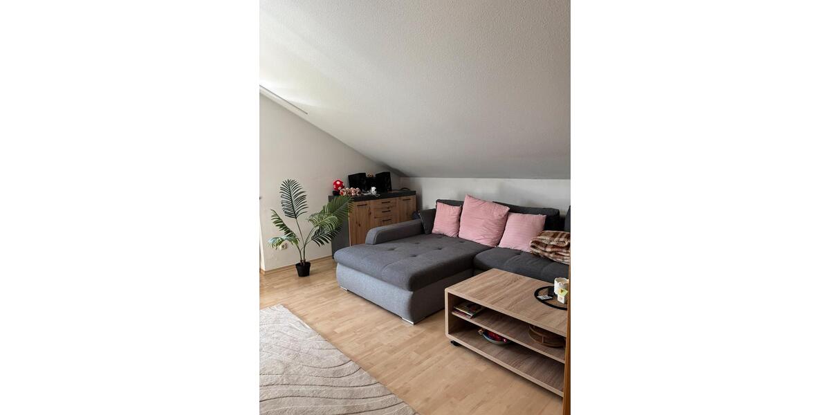 Dachgeschoßwohnung Massing - 3.5 Zimmer, 72 m&sup2;, 650&euro; | Angebot:26351903
