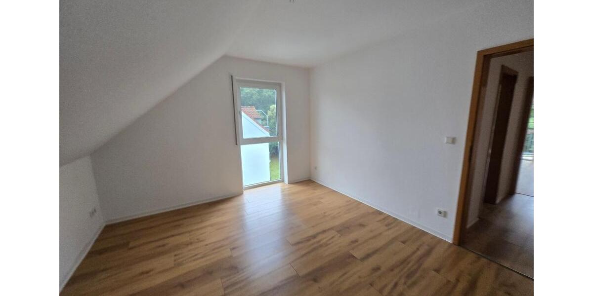 Dachgeschoßwohnung Neukloster - 3 Zimmer, 67 m&sup2;, 689&euro; | Angebot:25641407