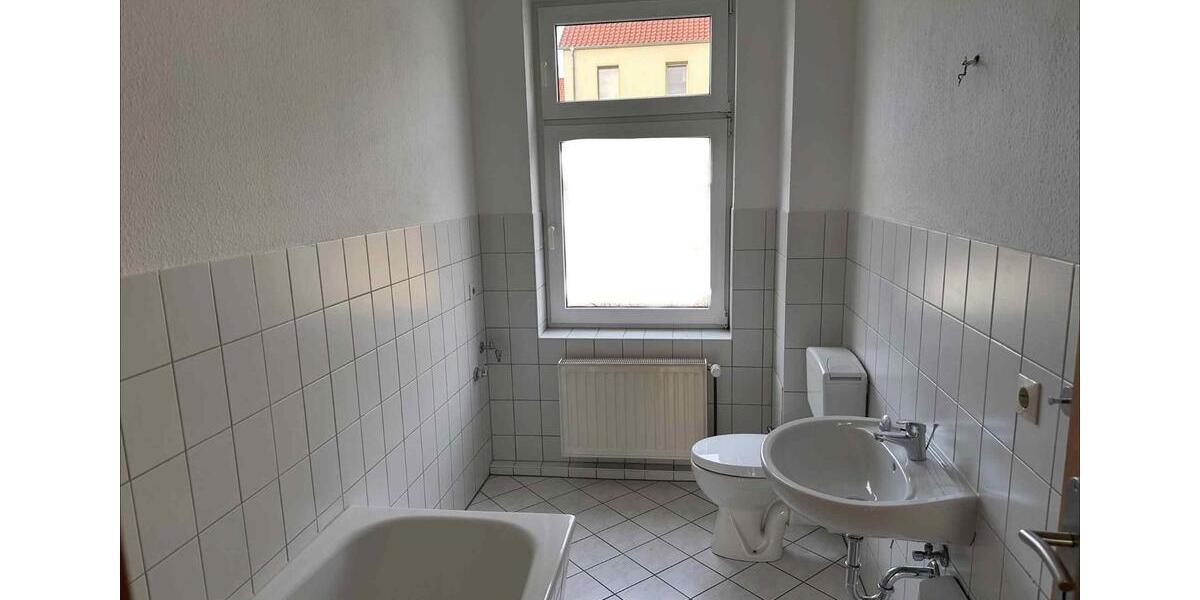 Etagenwohnung Staßfurt - 3 Zimmer, 61 m&sup2;, 366&euro; | Angebot:24690894
