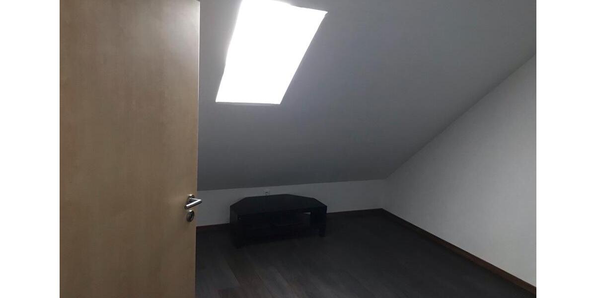 Dachgeschoßwohnung Höpfingen - 2.5 Zimmer, 60 m&sup2;, 600&euro; | Angebot:26525462