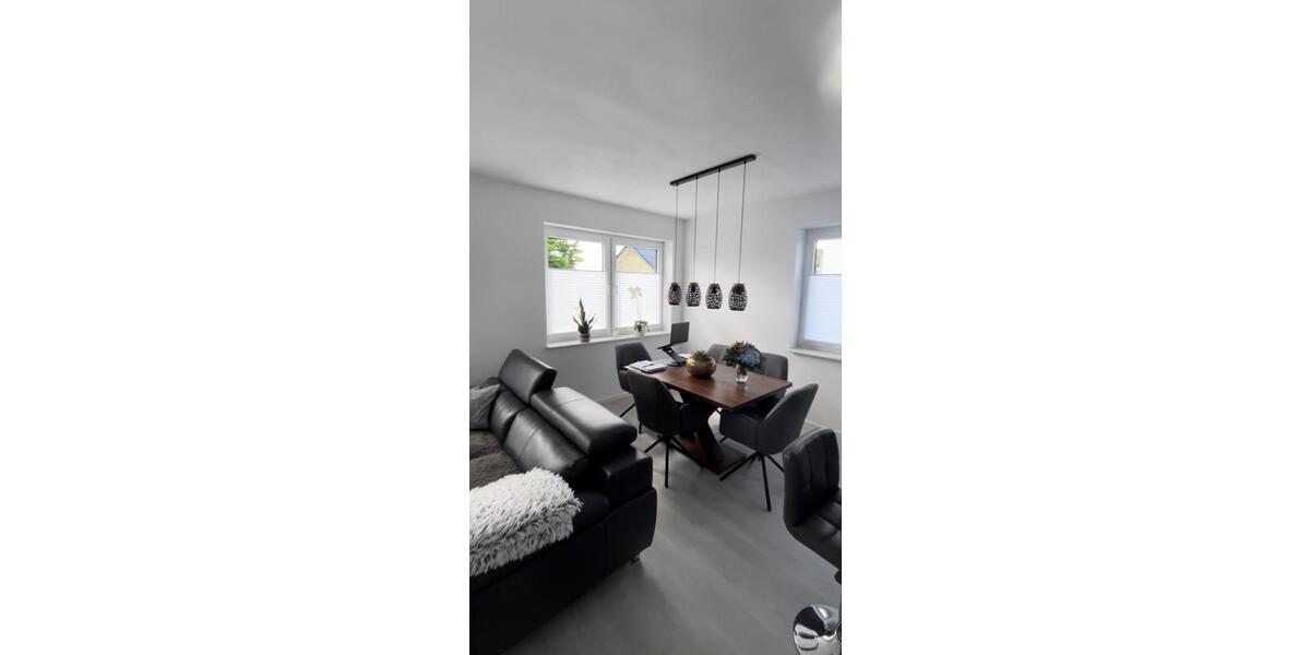 Erdgeschoßwohnung Waldbröl - 2.5 Zimmer, 83 m&sup2;, 1.000&euro; | Angebot:26372658