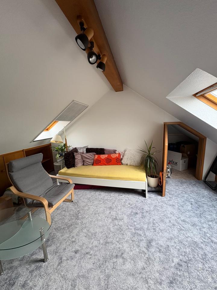 Gemütliche Dachgeschoßwohnung mit traumhaften Ausblick in Solms