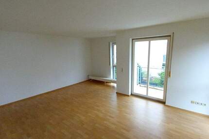 Wohnung Meerane - 2 Zimmer, 55 m&sup2;, 365&euro; | Angebot:25996742
