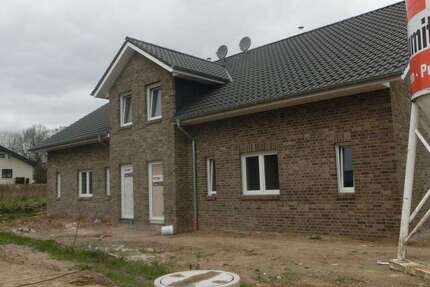 Haus zum Mieten in Uchte 1.400 € 178 m² 6 zimmer