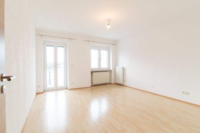 Etagenwohnung Großmehring - 3 Zimmer, 115 m&sup2;, 1.150&euro; | Angebot:25768769
