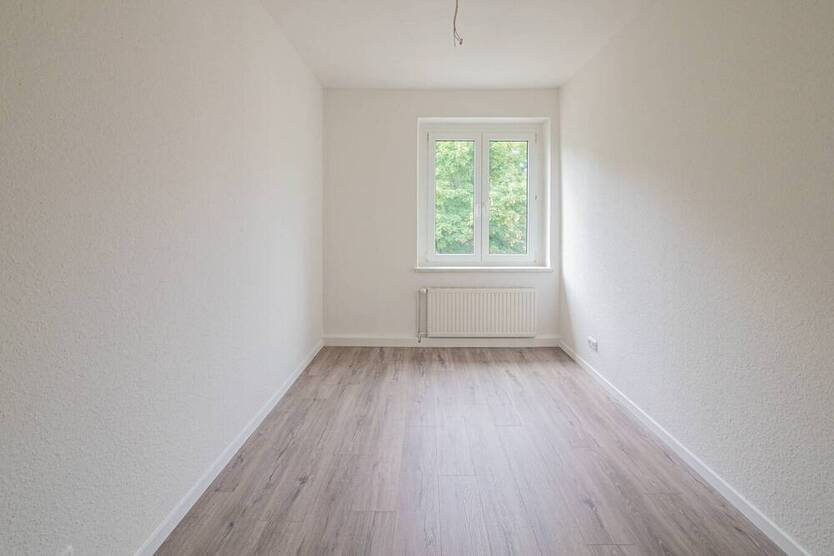 Ihr neues, saniertes Zuhause im kleinen Mehrfamilienhaus in ruhiger Seitenstraße.