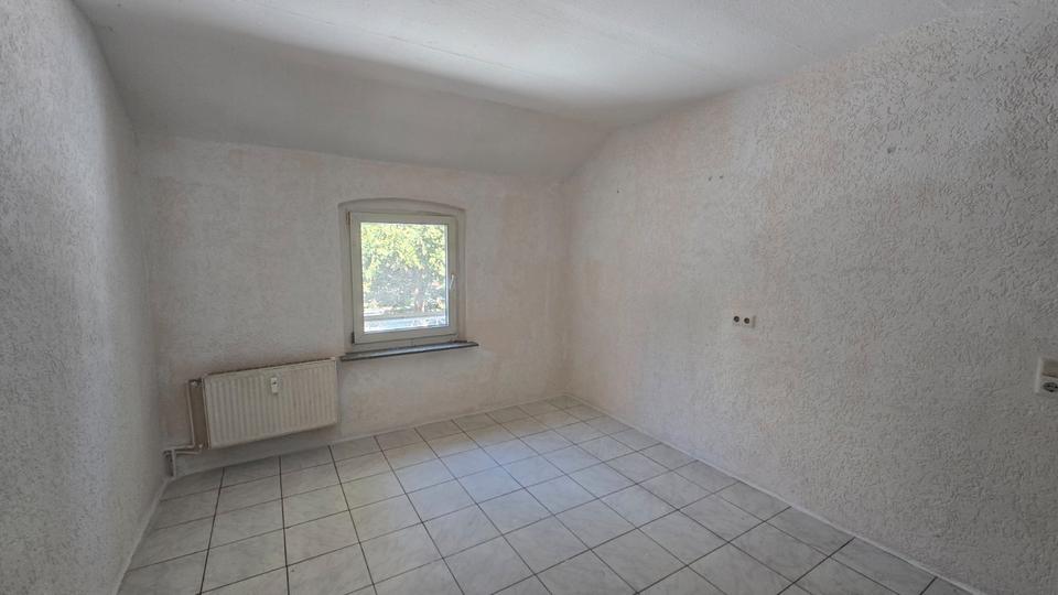 Etagenwohnung Duisburg Duisburg-Mitte - 2 Zimmer, 90 m&sup2;, 600&euro; | Angebot:26351664