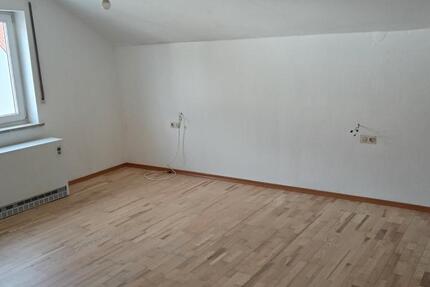 Wohnung Krumbach (Schwaben) - 3 Zimmer, 65 m&sup2;, 650&euro; | Angebot:26573325