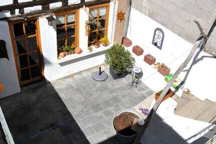 Haus Manubach - 6 Zimmer, 100 m&sup2;, 635&euro; | Angebot:27181511