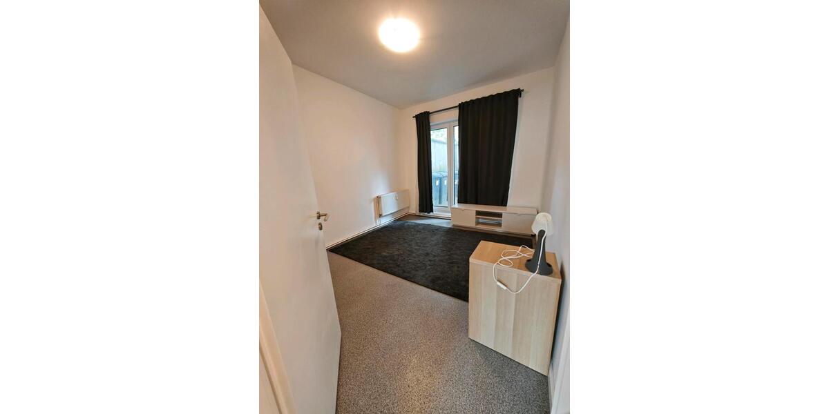 Erdgeschoßwohnung Hamburg Harburg - 1 Zimmer, 15 m&sup2;, 510&euro; | Angebot:26634906