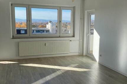 Top renovierte 2-Zimmer-Wohnung mit Balkon 2 zimmer