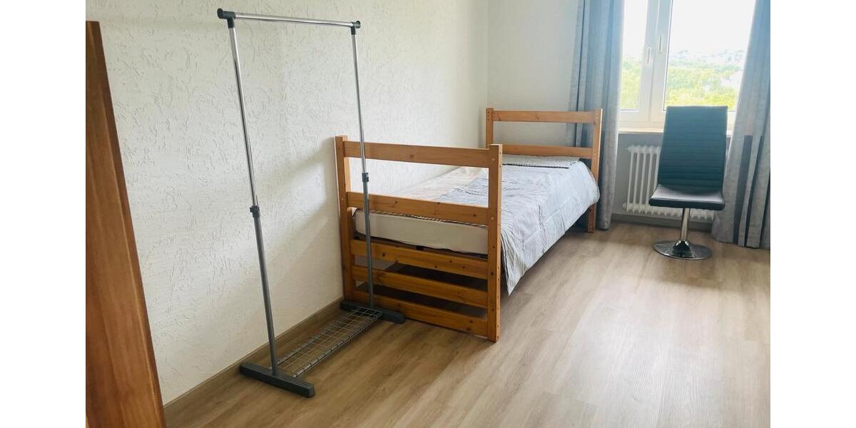 Etagenwohnung Würzburg Heuchelhof - 3 Zimmer, 100 m&sup2;, 30&euro; | Angebot:25641023