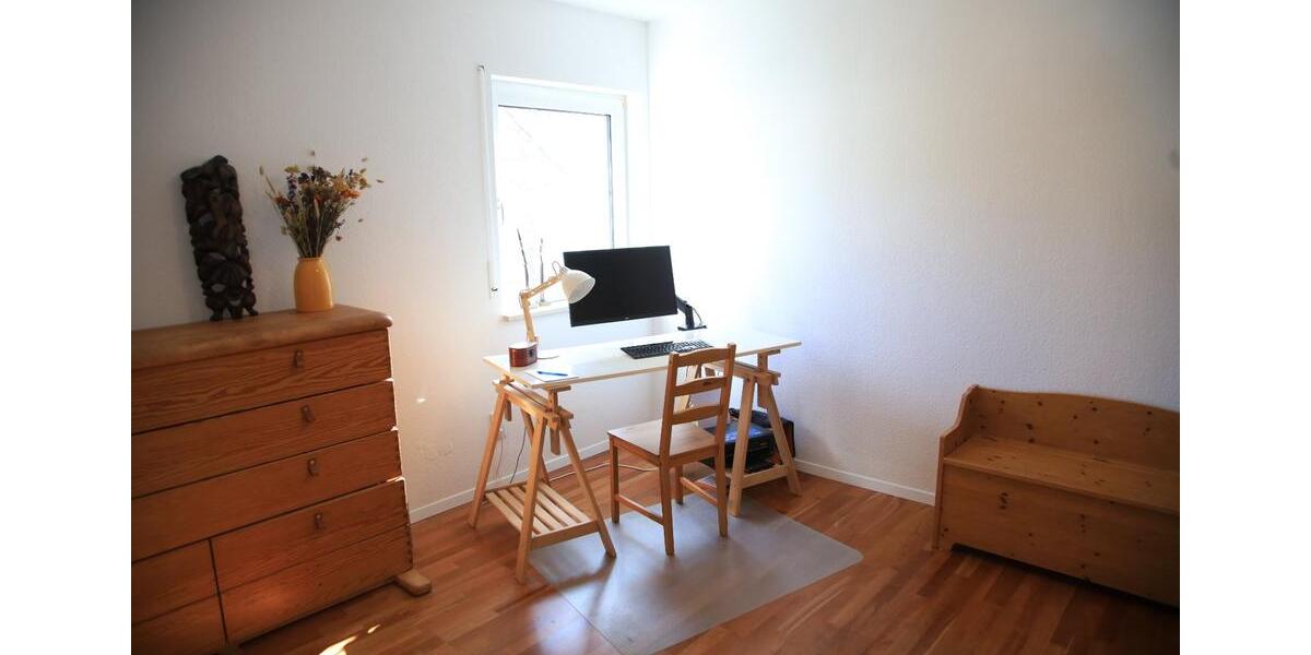 Dachgeschoßwohnung Buckenhof - 3 Zimmer, 113 m&sup2;, 1.950&euro; | Angebot:25342274