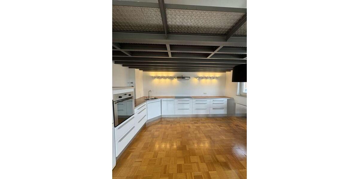 Einfamilienhaus Stuttgart Bad Cannstatt - 1 Zimmer, 86 m&sup2;, 1.550&euro; | Angebot:26614157