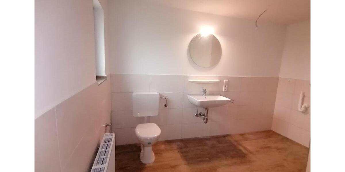 Erdgeschoßwohnung Rhauderfehn - 3 Zimmer, 90 m&sup2;, 695&euro; | Angebot:25930733