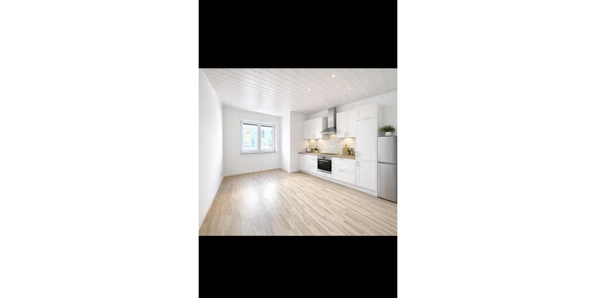 Etagenwohnung Floß - 7 Zimmer, 184 m&sup2;, 1.520&euro; | Angebot:26130524