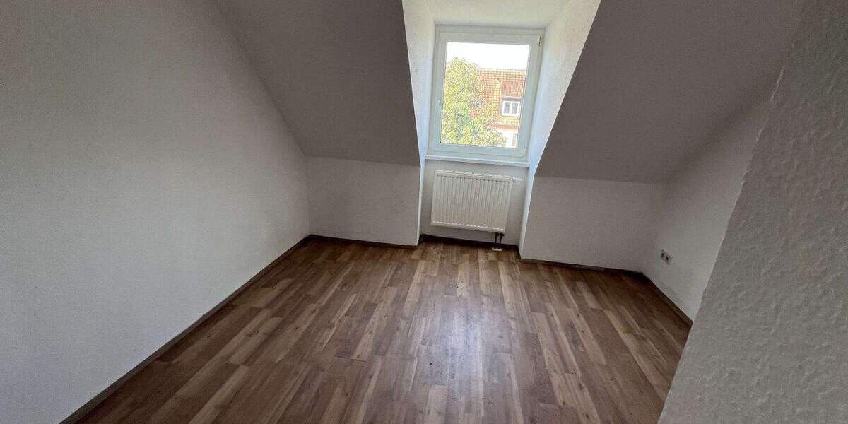 Etagenwohnung BORNA-Neukirchen Neukirchen - 3 Zimmer, 72 m&sup2;, 540&euro; | Angebot:25663640