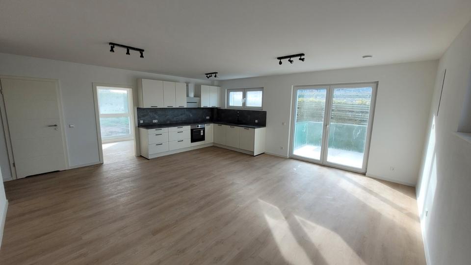 Etagenwohnung Bad Friedrichshall - 4.5 Zimmer, 91 m&sup2;, 1.400&euro; | Angebot:26506798