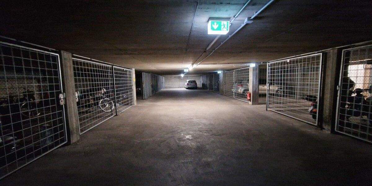 Komfortables Wohnen: Balkon, Tiefgarage, Pool & Sauna in Duisburg 3 zimmer