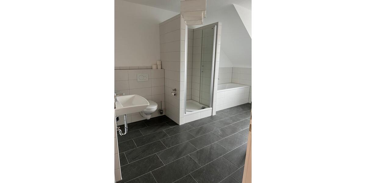 Etagenwohnung Hanau Lamboy - 4 Zimmer, 100 m&sup2;, 1.900&euro; | Angebot:24711587