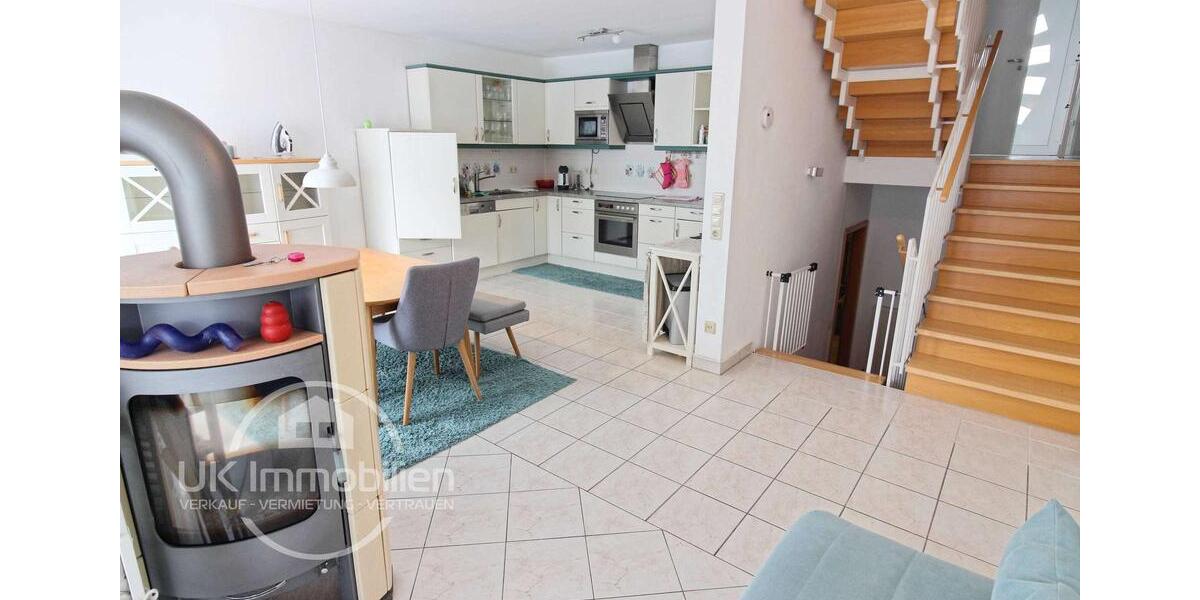 Reihenhaus Bad Vilbel - 6 Zimmer, 131 m&sup2;, 1.800&euro; | Angebot:25103751