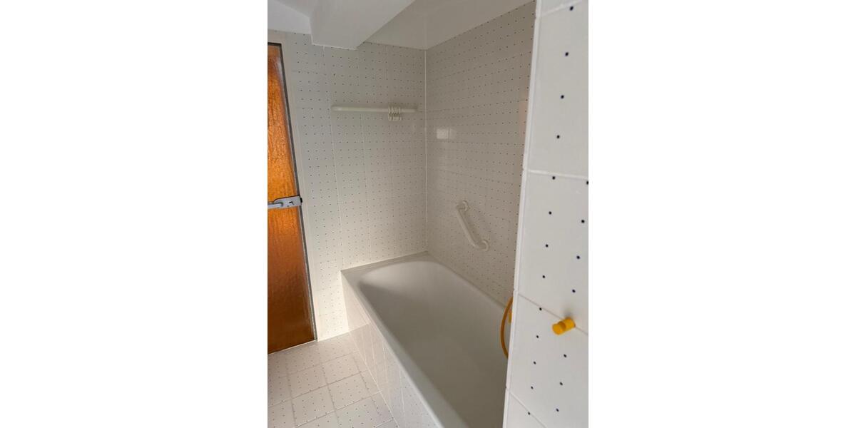 Erdgeschoßwohnung Oldenburg Dobbenviertel - 7 Zimmer, 220 m&sup2;, 2.700&euro; | Angebot:25341094