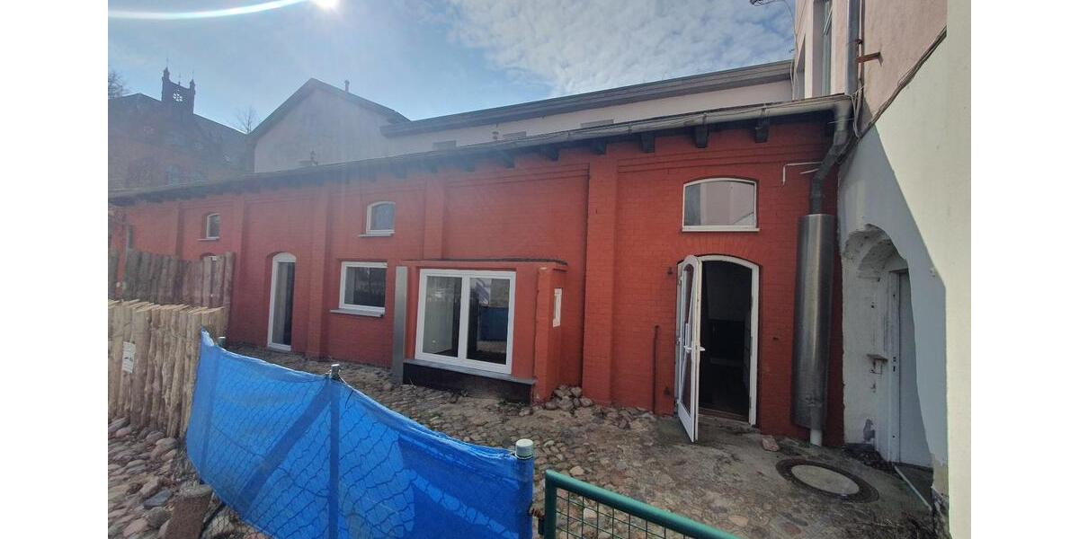 Erdgeschoßwohnung Stralsund - 3 Zimmer, 84 m&sup2;, 1.000&euro; | Angebot:25805324