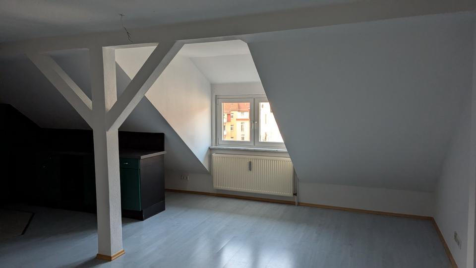 Dachgeschoßwohnung Bautzen - 3 Zimmer, 60 m&sup2;, 360&euro; | Angebot:24874266