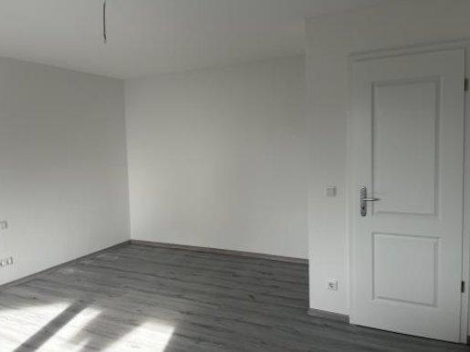 Etagenwohnung Deggendorf - 4 Zimmer, 128 m&sup2;, 10&euro; | Angebot:26097073
