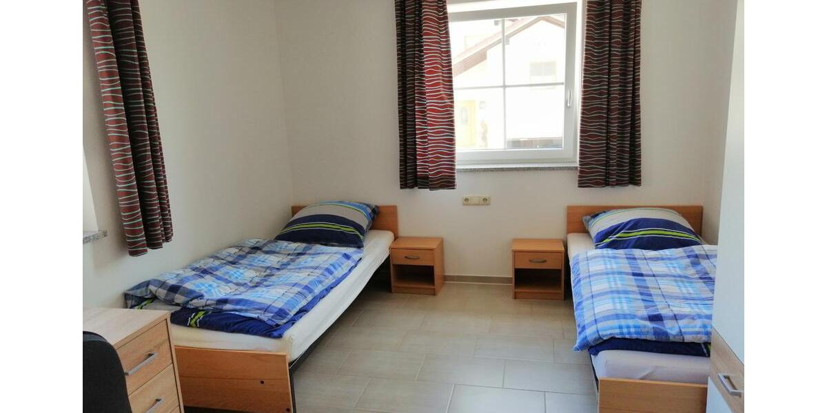 Wohnen auf Zeit Pfarrkirchen - 7 Zimmer, 100 m&sup2;, 25&euro; | Angebot:24538854