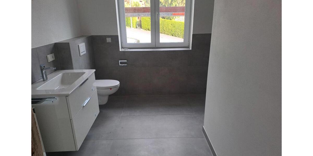 Erdgeschoßwohnung Nüdlingen - 5 Zimmer, 135 m&sup2;, 1.400&euro; | Angebot:26560532