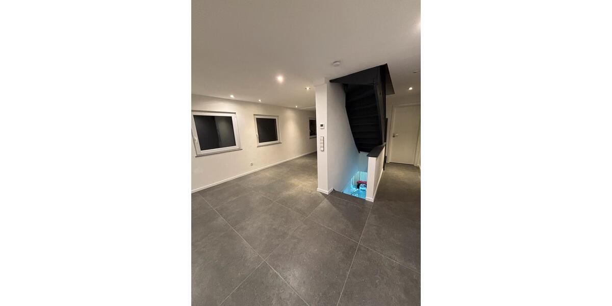 Etagenwohnung Bühlertal - 2 Zimmer, 98 m&sup2;, 1.100&euro; | Angebot:26025517