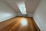 Dachgeschoßwohnung Kiel - 4 Zimmer, 127 m&sup2;, 1.490&euro; | Angebot:26625648