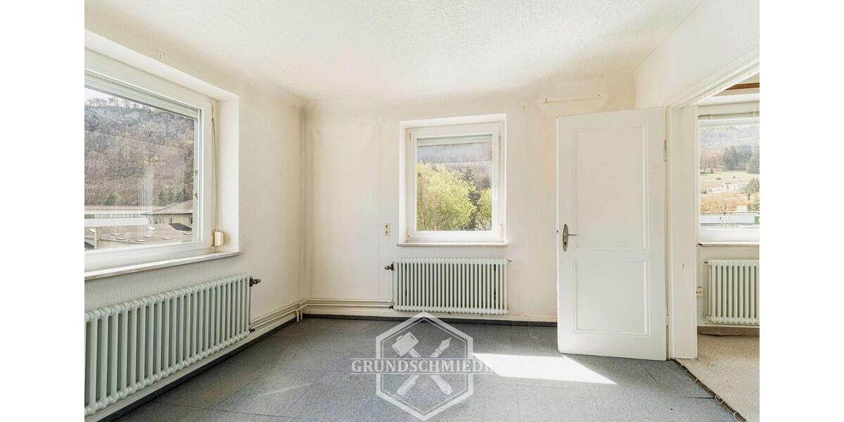 Dachgeschoßwohnung Albstadt - 4 Zimmer, 100 m&sup2;, 650&euro; | Angebot:26416214