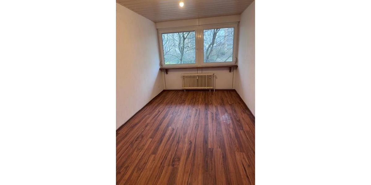 Erdgeschoßwohnung Lampertheim - 3 Zimmer, 100 m&sup2;, 990&euro; | Angebot:24781051