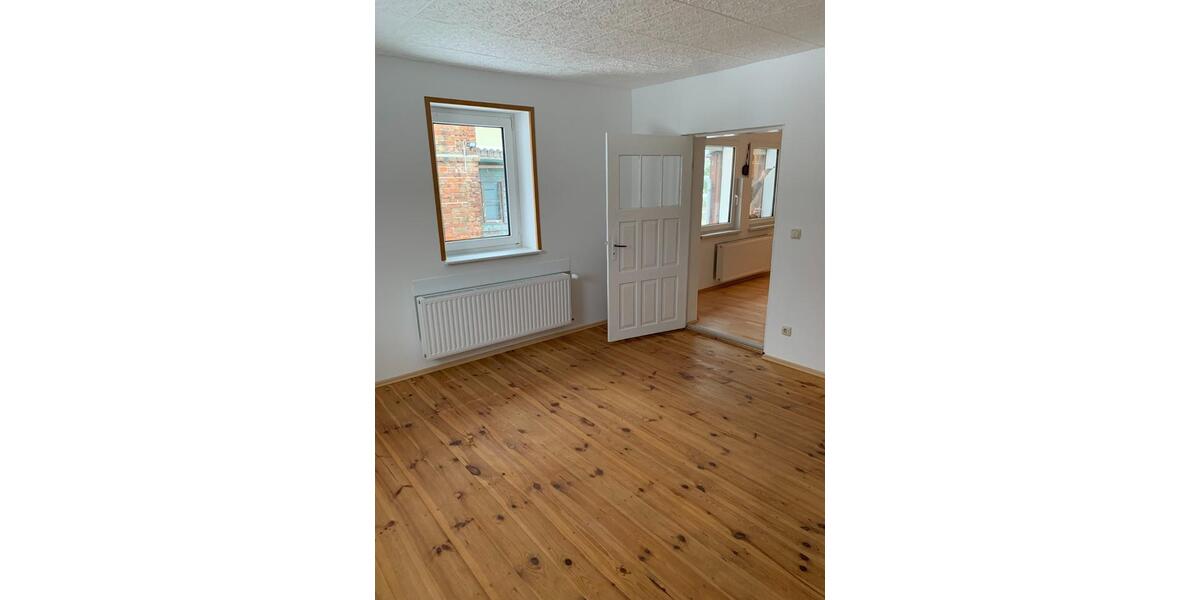 Einfamilienhaus Bad Freienwalde (Oder) - 2.5 Zimmer, 70 m&sup2;, 679&euro; | Angebot:24955865