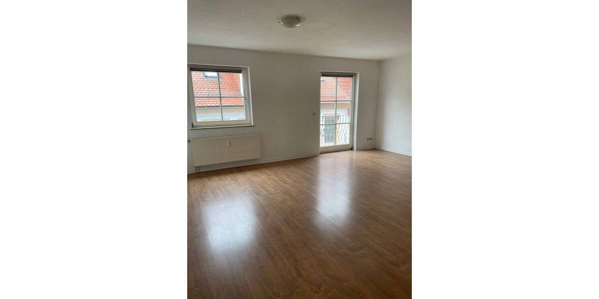 Etagenwohnung Döbeln Sörmitz - 2 Zimmer, 62 m&sup2;, 330&euro; | Angebot:26569507