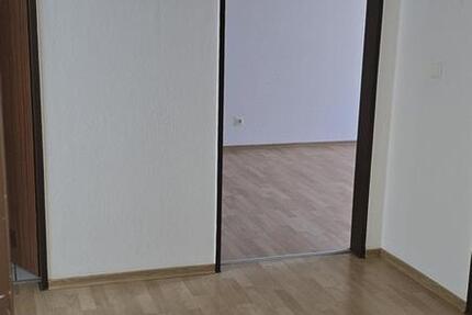 Wohnung Duisburg - 2 Zimmer, 62 m&sup2;, 454&euro; | Angebot:26633944