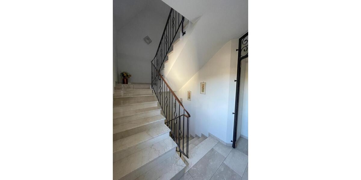 Etagenwohnung Bad Neuenahr-Ahrweiler Ahrweiler - 3 Zimmer, 116 m&sup2;, 950&euro; | Angebot:26254711