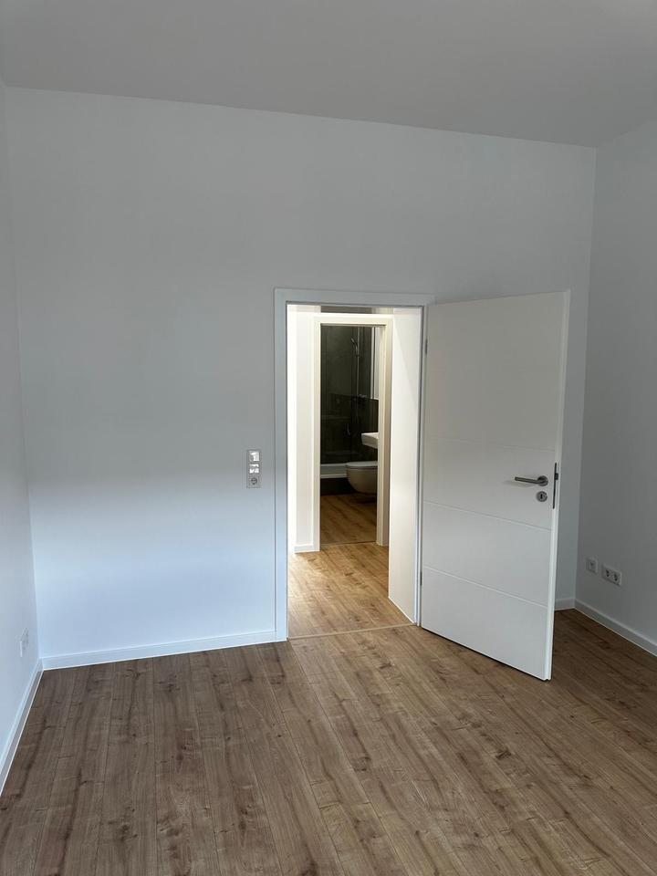 Schöne 1-Zimmer-Wohnung mit Küchenzeile zimmer