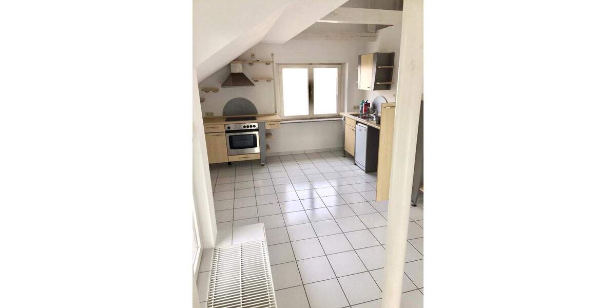 Etagenwohnung Böblingen - 3 Zimmer, 95 m&sup2;, 2.100&euro; | Angebot:24990770