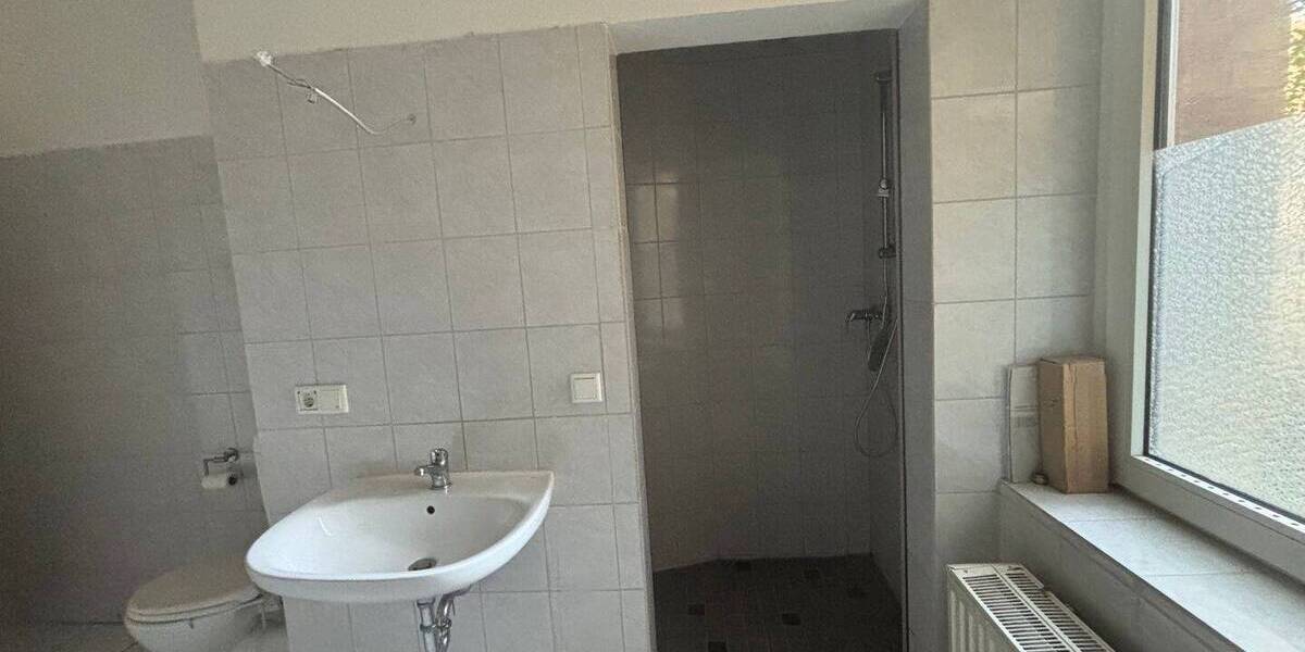 Etagenwohnung Braunschweig Lehndorf-Watenbüttel - 3 Zimmer, 97 m&sup2;, 900&euro; | Angebot:26744897