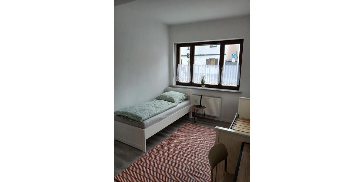 Erdgeschoßwohnung Baiersdorf - 5 Zimmer, 135 m&sup2;, 1.850&euro; | Angebot:24801721